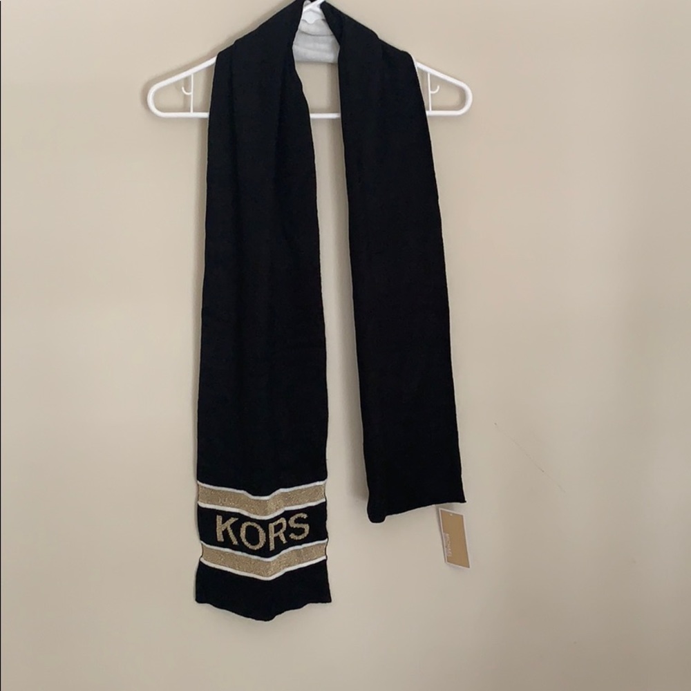 NWT Michael Kors Scarf
